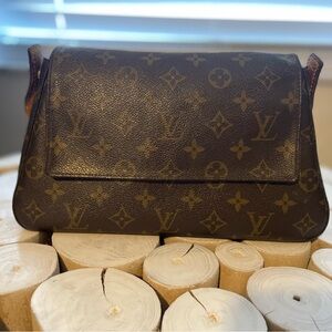 Louis Vuitton Mini Looping Bag